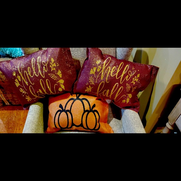 Fall pillows - Picture 2 of 4